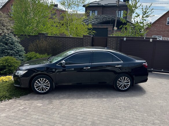 2015 Toyota Camry VII (XV50) Рестайлинг, чёрный, 1600000 рублей - вид 9