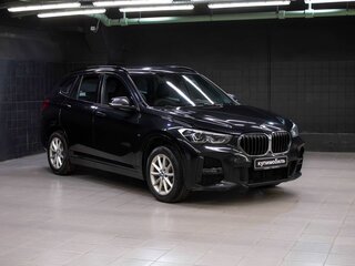2021 BMW X1 20i xDrive II (F48) Рестайлинг, чёрный, 2289000 рублей, вид 3