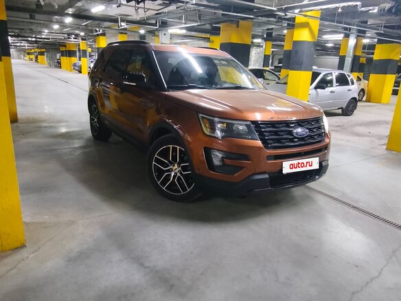 2015 Ford Explorer V Рестайлинг, коричневый, 2150000 рублей - вид 5