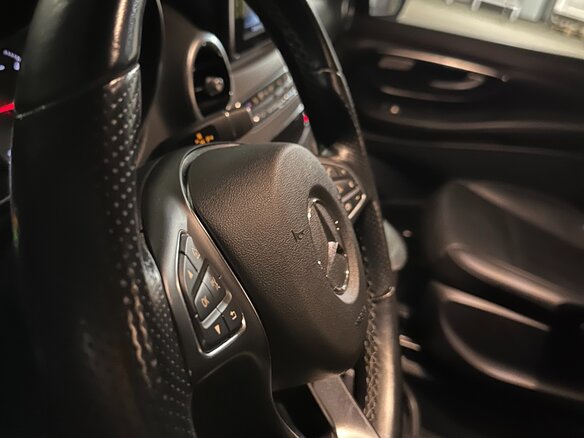 2018 Mercedes-Benz V-Класс Long 200 d длинный III (W447), чёрный, 4149000 рублей - вид 16