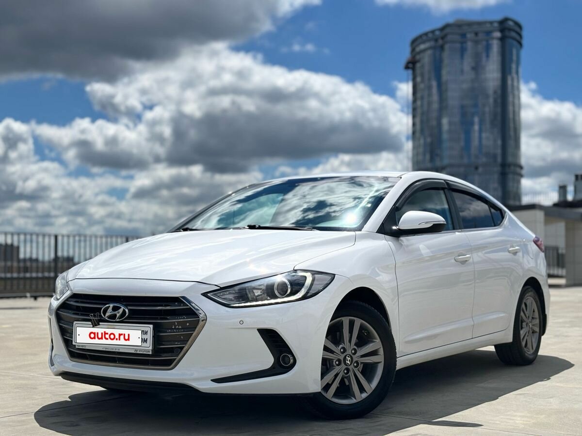 Открыть фотографии: Hyundai Elantra VI (AD)
