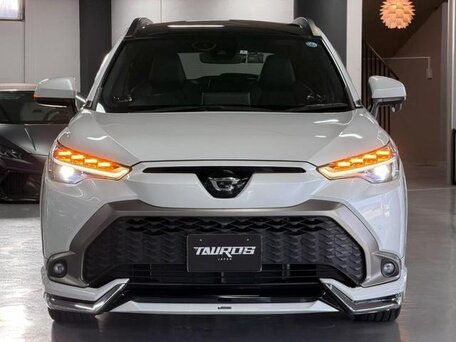 2023 Toyota Corolla Cross I, белый, 1800000 рублей, вид 2
