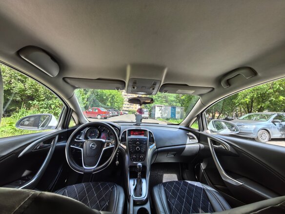 2011 Opel Astra J, белый, 650000 рублей - вид 4