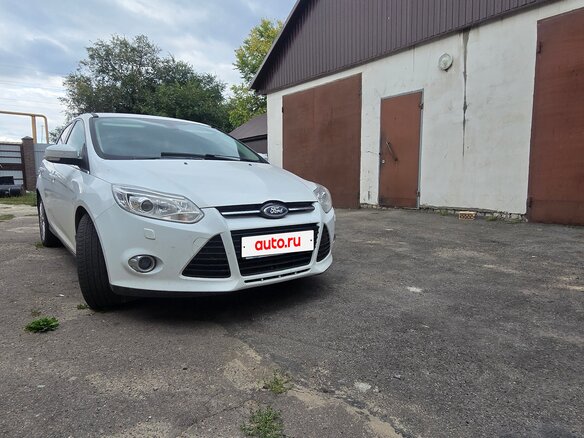2012 Ford Focus III, белый - вид 1