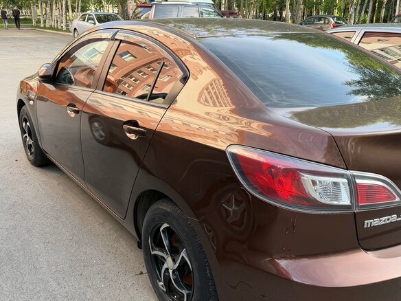 2011 Mazda 3 II (BL) Рестайлинг, коричневый, 1050000 рублей - вид 3
