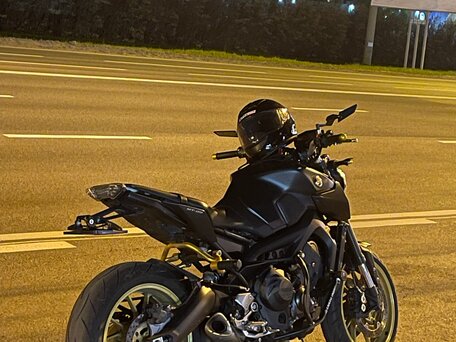 2016 Yamaha MT-09 (FZ-09), чёрный, 700000 рублей, вид 1