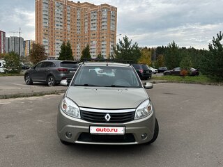 2010 Renault Sandero I, бежевый, 600000 рублей, вид 2