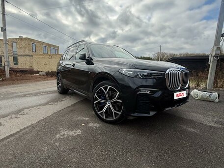 2020 BMW X7 40i I (G07), чёрный, 6600000 рублей, вид 5