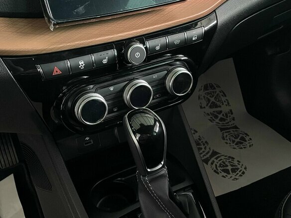 2026 Lada (ВАЗ) Vesta SW Cross I Рестайлинг (NG), серый, 2271000 рублей - вид 14