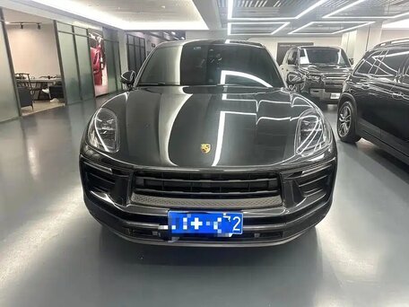 2022 Porsche Macan I Рестайлинг 2, серый, 4909000 рублей, вид 2