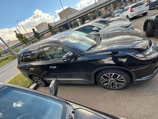 2019 Mitsubishi Outlander III Рестайлинг 3, чёрный, 2600000 рублей, вид 3