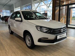 2026 Lada (ВАЗ) Granta I Рестайлинг, белый, 1098000 рублей, вид 3