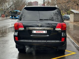 2015 Toyota Land Cruiser 200 Series Рестайлинг 1, чёрный, 4500000 рублей, вид 4