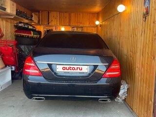 2011 Mercedes-Benz S-Класс 300 Long V (W221) Рестайлинг, чёрный, 1900000 рублей, вид 4