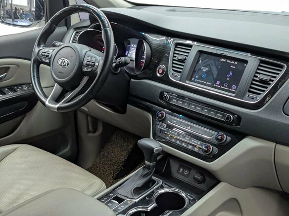 2019 Kia Carnival III, белый - вид 11