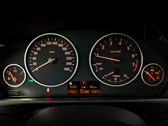 2013 BMW 3 серии 320i xDrive VI (F3x), синий - вид 12