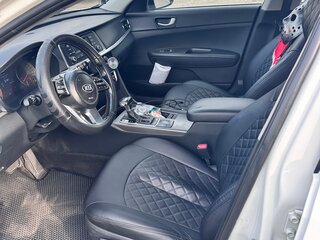 2019 Kia Optima IV Рестайлинг, белый, 1160000 рублей, вид 5