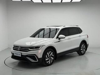 2023 Volkswagen Tiguan II Рестайлинг, белый, 2430000 рублей, вид 5