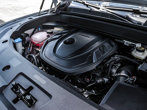 2026 Geely Monjaro I Рестайлинг, белый - вид 21