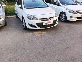 2013 Opel Astra J Рестайлинг, белый, 830000 рублей, вид 1