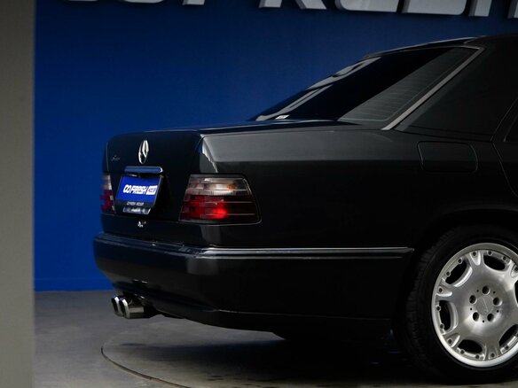 1993 Mercedes-Benz E-Класс 320 I (W124), серый - вид 5