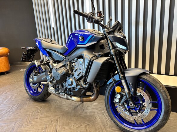 2024 Yamaha MT-09 (FZ-09), синий, 1340510 рублей - вид 6