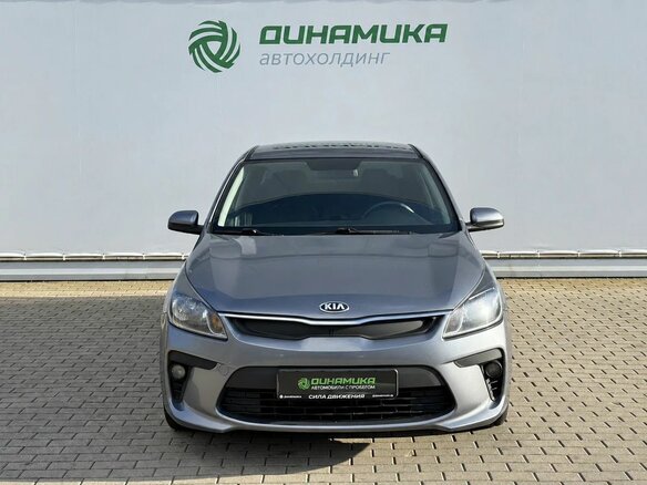 2017 Kia Rio IV, серый - вид 1