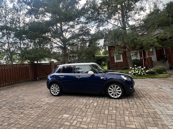2017 Mini Hatch Cooper III (F55/F56), синий, 1850000 рублей - вид 6