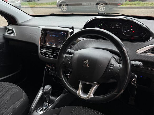 2017 Peugeot 208 I Рестайлинг, оранжевый, 1200000 рублей - вид 10