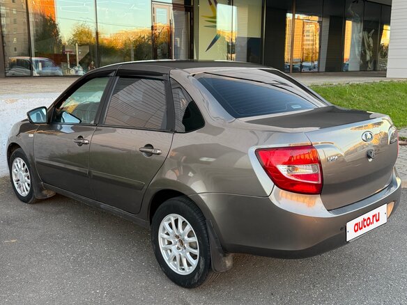 2015 Lada (ВАЗ) Granta I, коричневый, 349000 рублей - вид 6