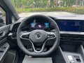 2023 Volkswagen Golf VIII, серый, 1850000 рублей - вид 10