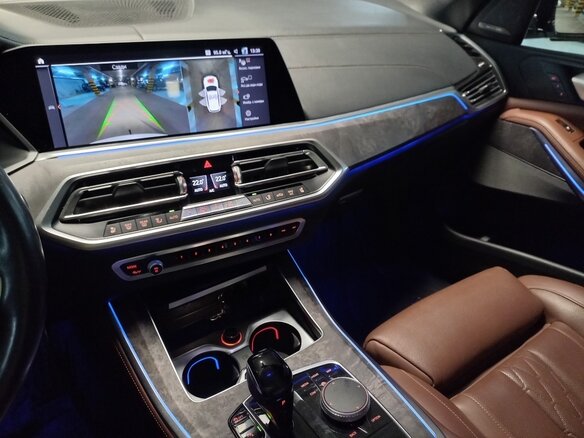 2018 BMW X5 M50d IV (G05/G18), белый, 6100000 рублей - вид 12