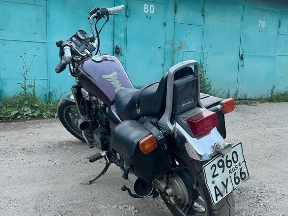 1995 Honda Magna, пурпурный, 200000 рублей - вид 7