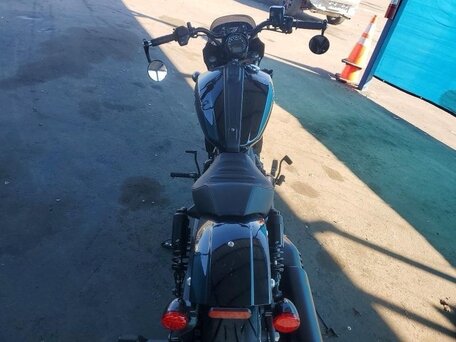 2025 Indian Scout, чёрный, 1440000 рублей, вид 3
