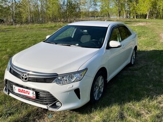 2017 Toyota Camry VII (XV50) Рестайлинг, белый, 2350000 рублей, вид 1
