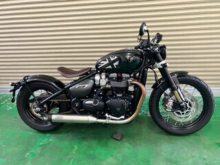 2020 Triumph Bonneville Bobber, чёрный, 1650000 рублей, вид 1