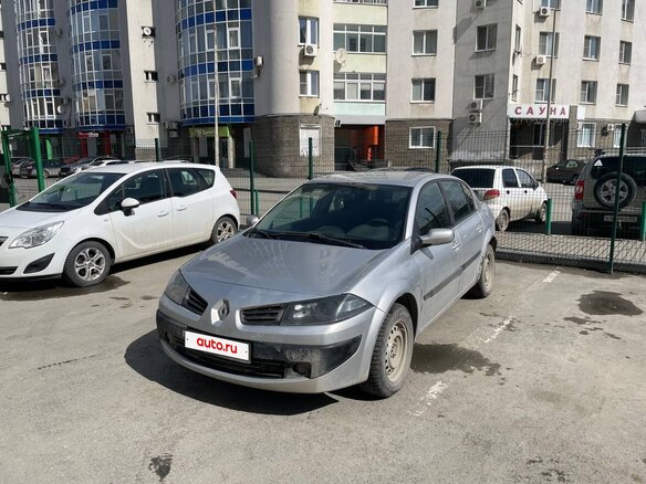 2006 Renault Megane II Рестайлинг, серый, 390000 рублей - вид 1