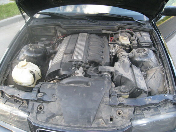 1995 BMW 3 серии 323i III (E36), чёрный - вид 3