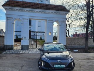 2017 Hyundai IONIQ, чёрный, 1035839 рублей, вид 1