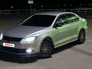 2013 Volkswagen Jetta VI, серый, 900000 рублей, вид 1