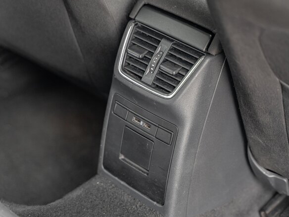 2017 Skoda Octavia III (A7) Рестайлинг, белый - вид 17