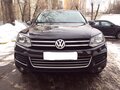 2014 Volkswagen Touareg II, чёрный - вид 1