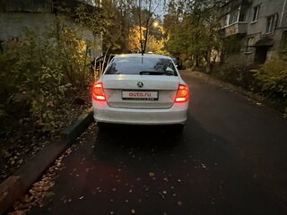 2014 Skoda Rapid I, белый, 650000 рублей, вид 4