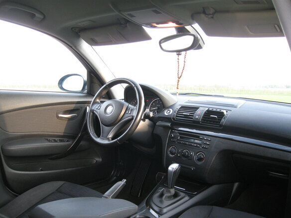 2007 BMW 1 серии 118i I (E81/E82/E87/E88) Рестайлинг, серебристый - вид 17