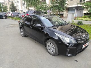 2019 Kia Rio IV, чёрный, 1250000 рублей, вид 3