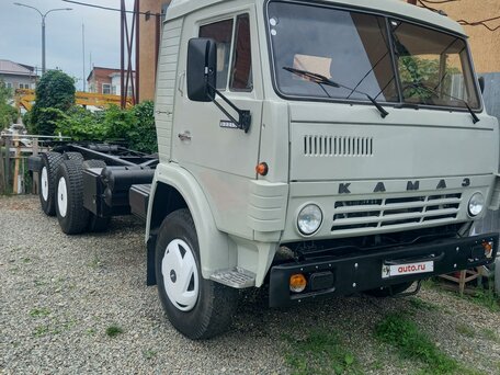 1993 КамАЗ 53212, белый, 1100000 рублей, вид 1