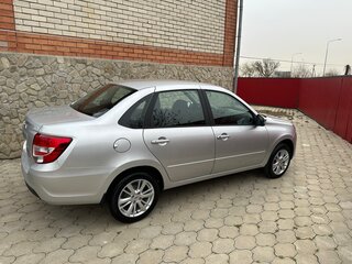 2024 Lada (ВАЗ) Granta I Рестайлинг, серый, 845000 рублей, вид 3