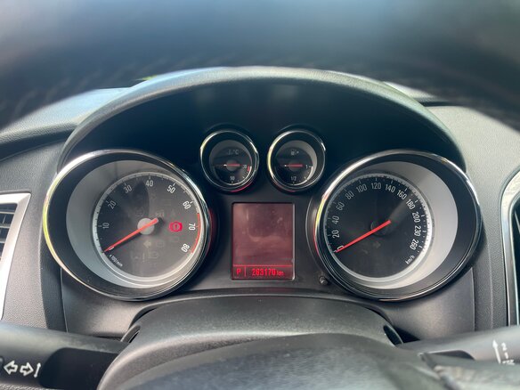 2012 Opel Astra J Рестайлинг, белый, 800000 рублей - вид 8