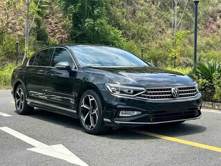 2023 Volkswagen Magotan B8 Рестайлинг, чёрный, 2020000 рублей, вид 2