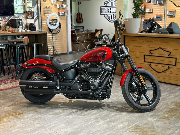 2023 Harley-Davidson Street Bob, красный, 1940000 рублей - вид 13